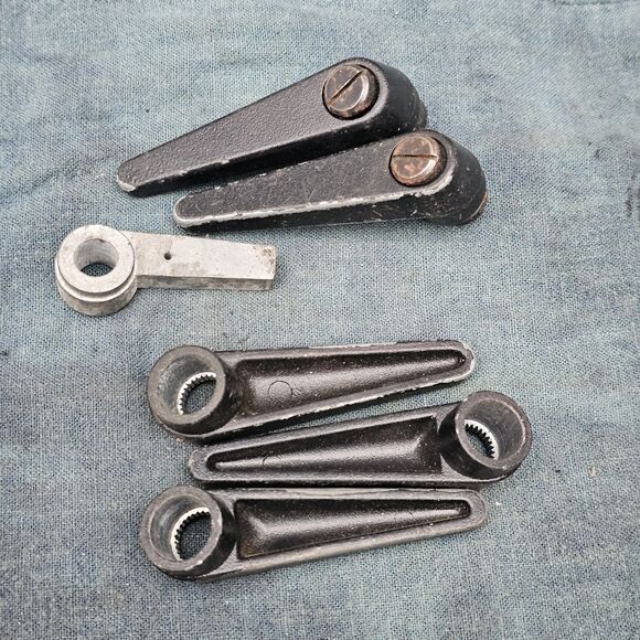 Vintage Safe Handles L-Shaped Adjustable Clamping Levers (Lot of 7) - Picture 4 of 8